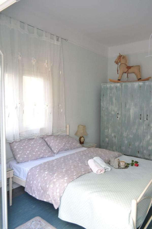 Agia Sofia'S Down Town Flat Apartman Szaloniki Kültér fotó